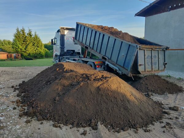 Container for sand, dirt, gravel transport - Image 3