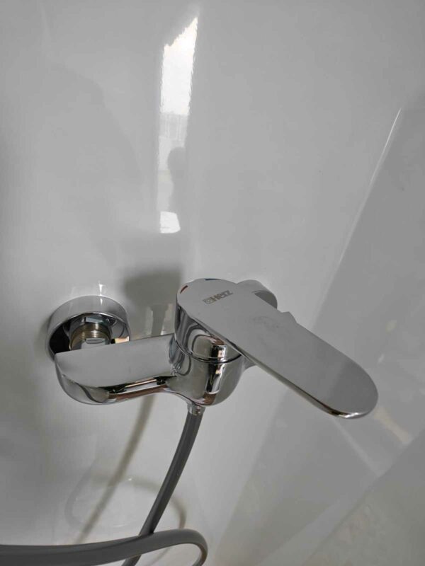 Containex outdoor toilet with insulated shower 1370x 2370 - Image 15
