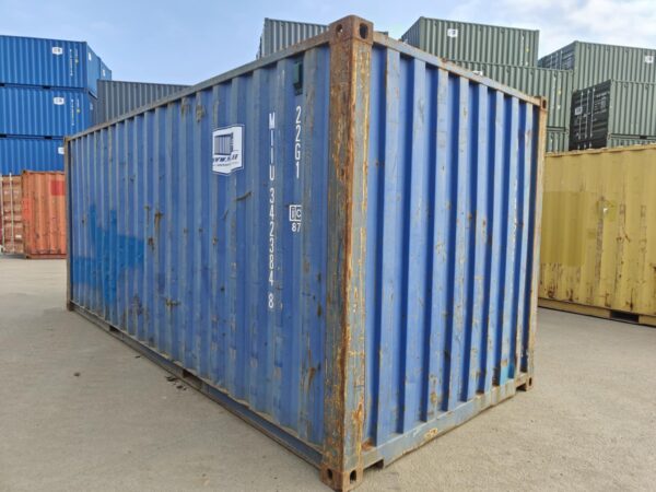 20DC Shipping container MIIU3423848 - TALLINN (damaged, door opens with difficulty + roof leaks) - Image 3