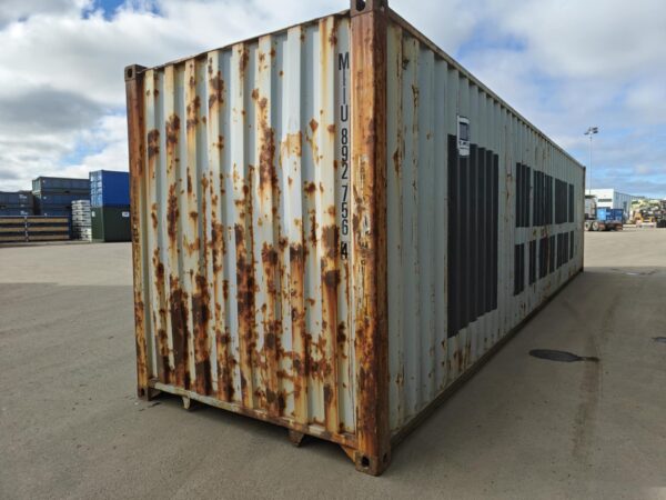 40HC Merekonteiner MIIU8927564 – TALLINN (Avariiline, uks käib raskelt) - Image 3