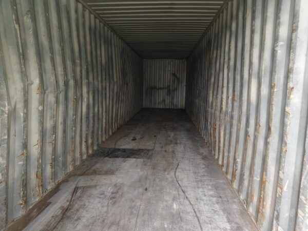 40HC Shipping container MIIU5309475 - TALLINN (damaged) - Image 6