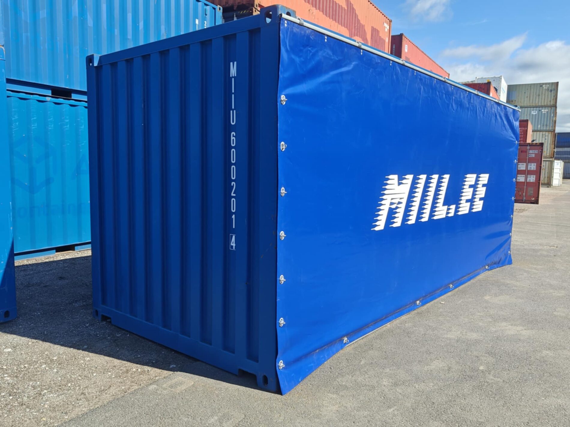 Контейнер для хранения 20DC MIIU6002014 с тентом - TALLINN