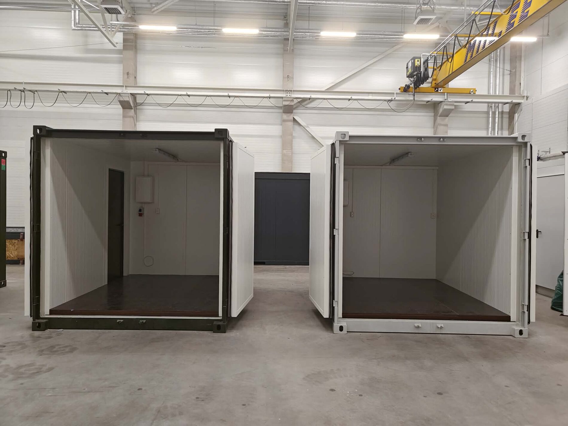 Siltināts 10DC konteiners ar sānu durvīm un elektrības sagatavotību — изображение 12